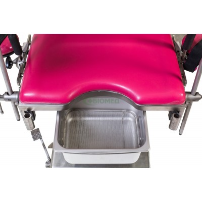 Стол операционный МТ400В (акушерский, механико-гидравлический) Стол операционный МТ400В (акушерский, механико-гидравлический)